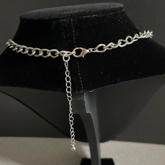 Cream Faux Stone Statement Bib Necklace - Picture 4 of 8